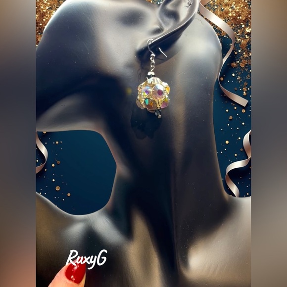 578. Elegant Silver Disco 🪩 Crystal Earrings - Picture 4 of 8